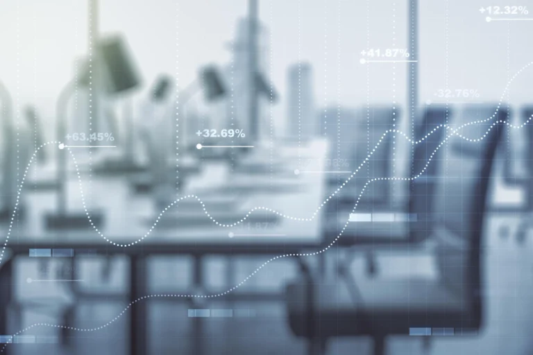 Exposição de ilustração de dados estatísticos em um conceito moderno de computação e análise de fundo de escritório mobiliado